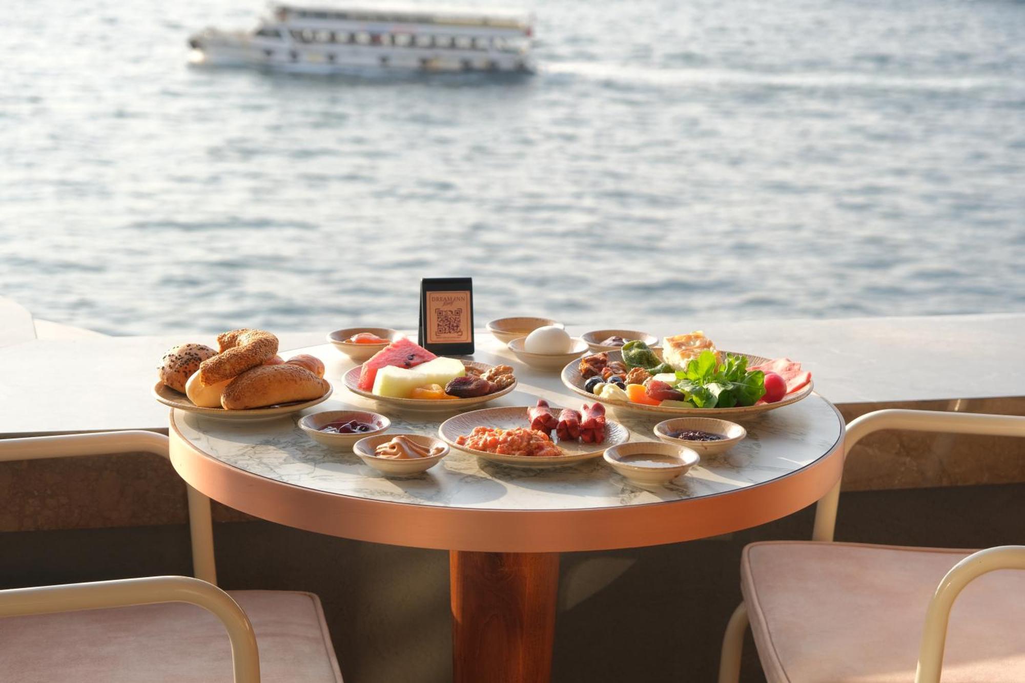 Dream Inn Karakoey Bosphorus イスタンブール エクステリア 写真